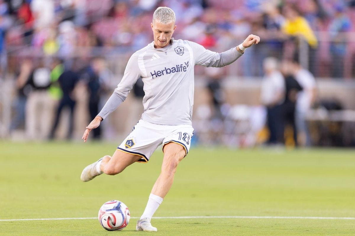 Jul 25, 2026; Stanford, CA, USA; LA Galaxy midfield Marco Reus (18) warms up before the start of the first half against the San Jose Earthquakes at Stanford Stadium. Mandatory Credit: Stan Szeto-Imagn Images