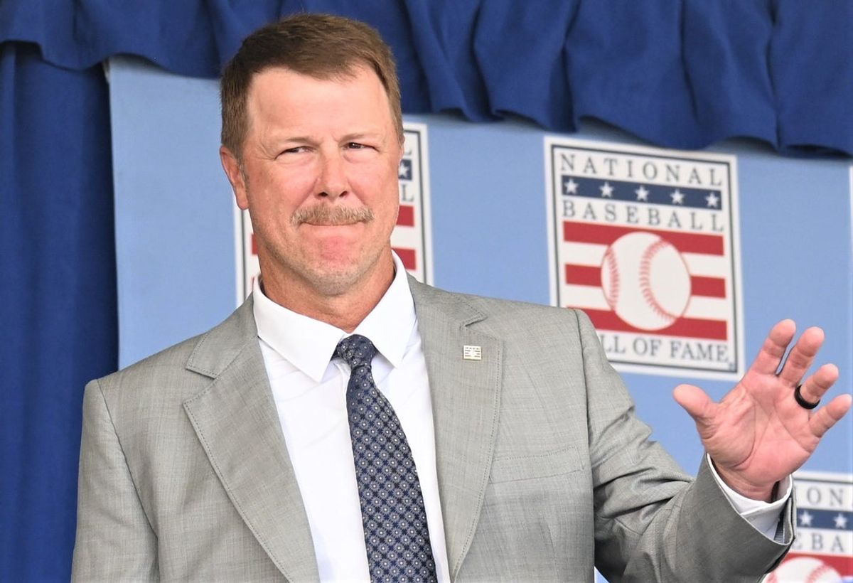 Inductee Jeff Kent waves to the crowd during introducttions at the start of the National Baseball Hall of Fame's 2026 induction ceremony held Sunday, July 26, 2026, at the Clark Sports Center in Cooperstown, New York.