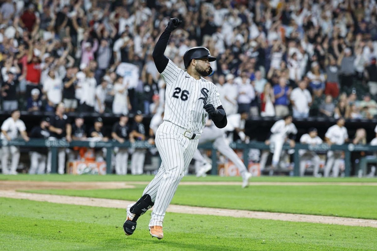 Jul 29, 2026; Chicago, Illinois, USA; Chicago White Sox catcher Edgar Quero (26) celebrates after hitting the game-winning a walk-off single against the New York Yankees during the 12th inning at Rate Field. Mandatory Credit: Kamil Krzaczynski-Imagn Images