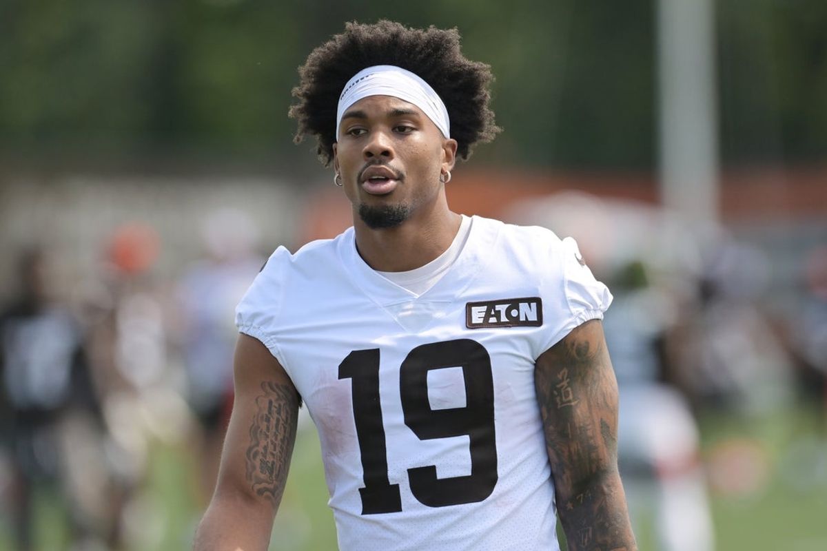 Jul 29, 2026; Berea, OH, USA; Cleveland Browns wide receiver Cedric Tillman (19) at CrossCountry Mortgage Campus. Mandatory Credit: Ken Blaze-Imagn Images