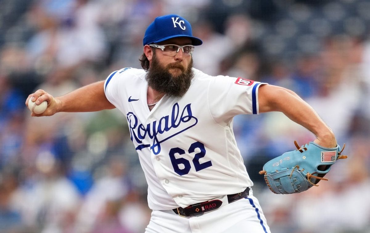 Aug 4, 2026; Kansas City, Missouri, USA; Kansas City Royals pitcher Randy Dobnak (62) pitches during the first inning against the Minnesota Twins at Kauffman Stadium. Mandatory Credit: Jay Biggerstaff-Imagn Images