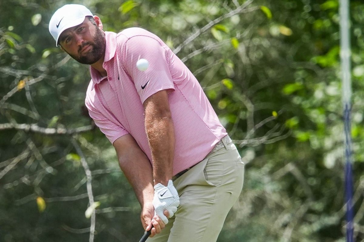 Scottie Scheffler is the defending champion and betting favorite at the BMW Championship.