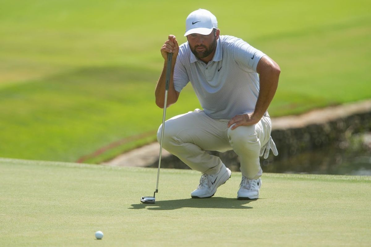 Scottie Scheffler lines up his putt on the 9th hole during the third round of the FedEx St. Jude Championship at TPC Southwind in Memphis, Tenn., on August 15, 2026.