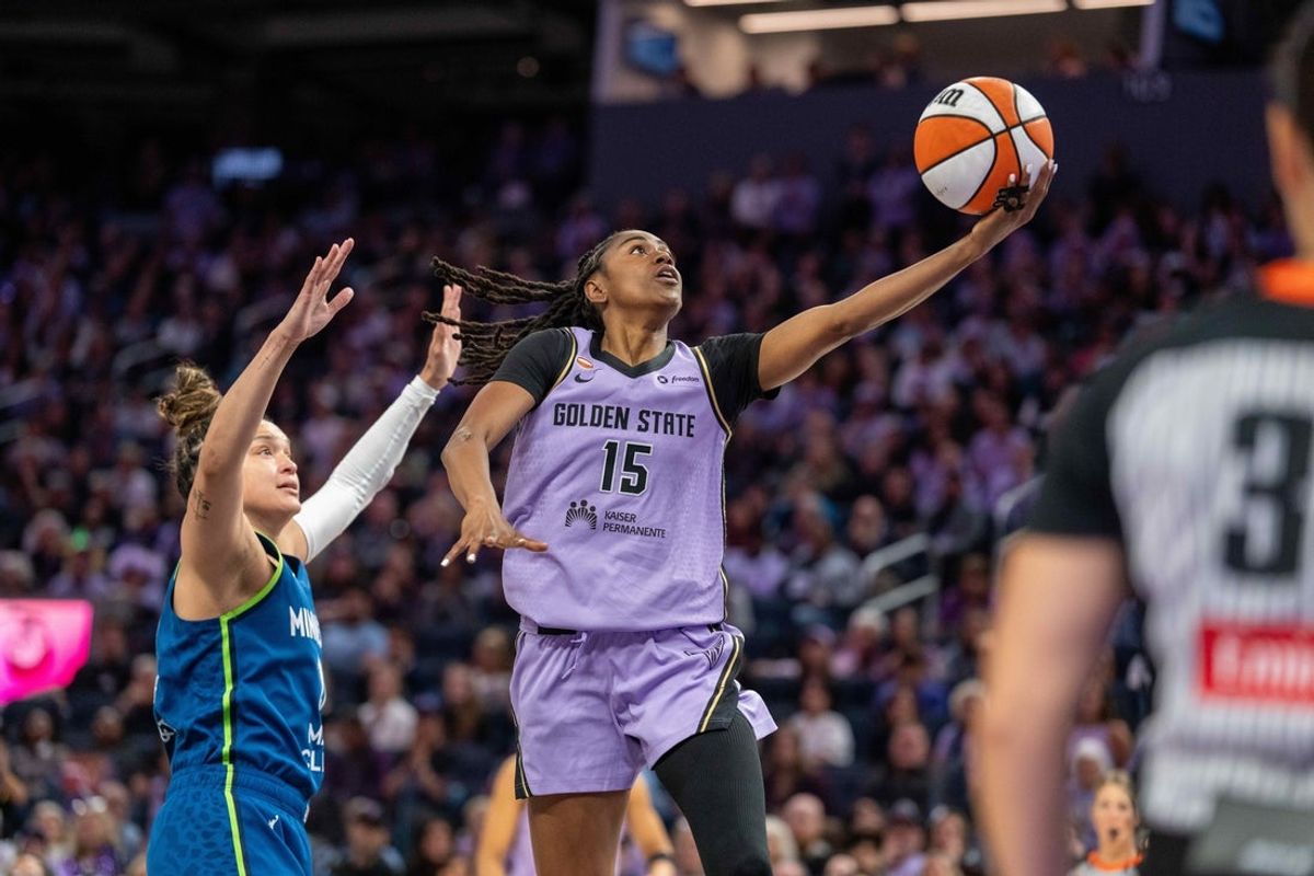 Aug 19, 2026; San Francisco, California, USA; Golden State Valkyries guard Tiffany Hayes (15) shoots a layup against Minnesota Lynx guard Kayla McBride (21) during the fourth quarter at Chase Center. Mandatory Credit: Neville E. Guard-Imagn Images