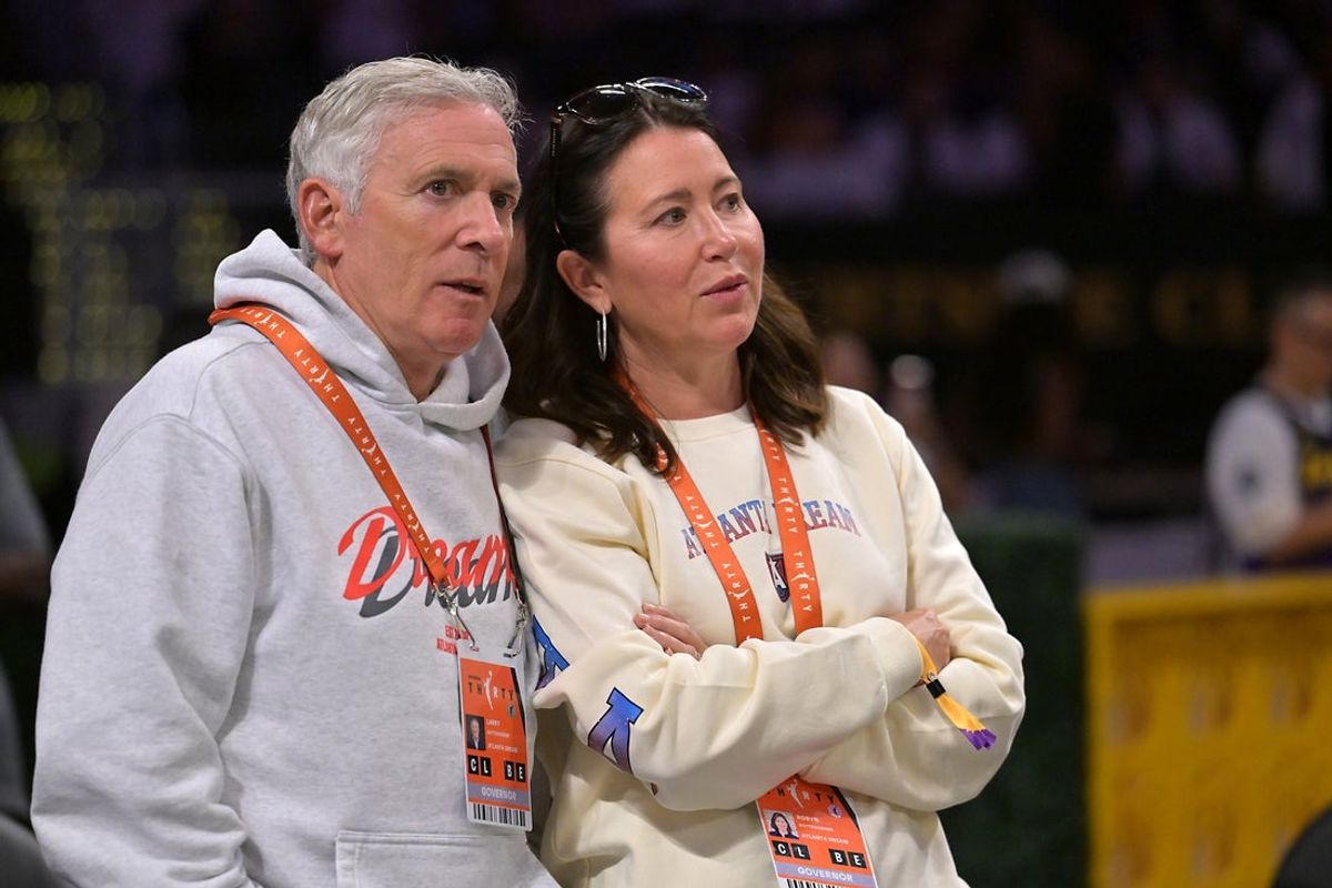 Aug 20, 2026; Los Angeles, California, USA;   Majority owners of the Atlanta Dream, Larry and Robyn Gottesdiener prior to the game against the Los Angeles Sparks at Crypto.com Arena. Mandatory Credit: Jayne Kamin-Oncea-Imagn Images