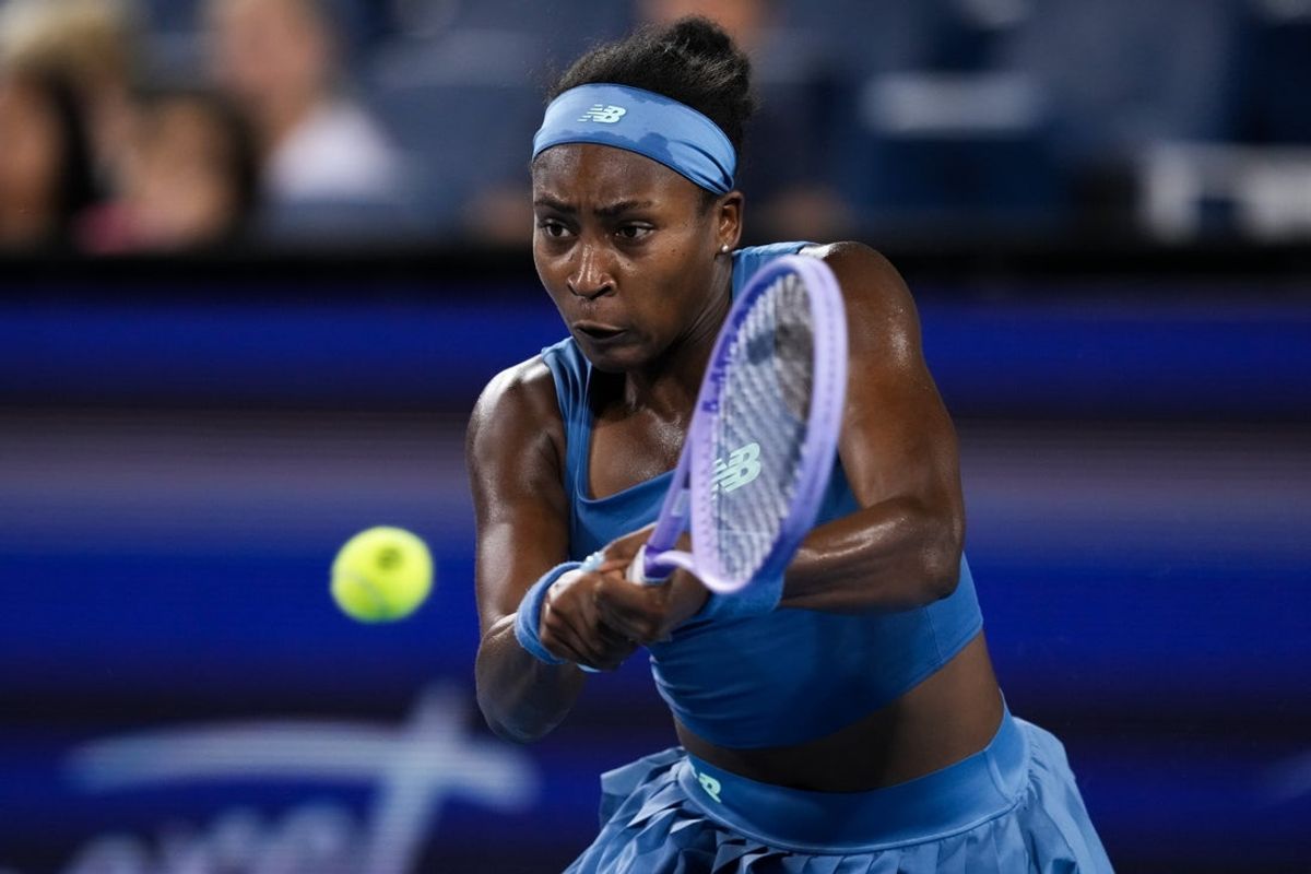 Aug 22, 2026; Mason, OH, USA;  Coco Gauff (USA) returns a shot against Sara Bejlek (CZE) during the Cincinnati Open at Lindner Family Tennis Center. Mandatory Credit: Aaron Doster-Imagn Images