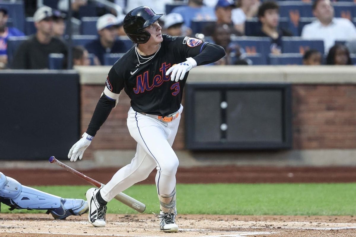 Aug 25, 2026; New York City, New York, USA;  New York Mets right fielder Carson Benge (3) hits a single in the first inning against the Milwaukee Brewers at Citi Field.  Mandatory Credit: Wendell Cruz-Imagn Images