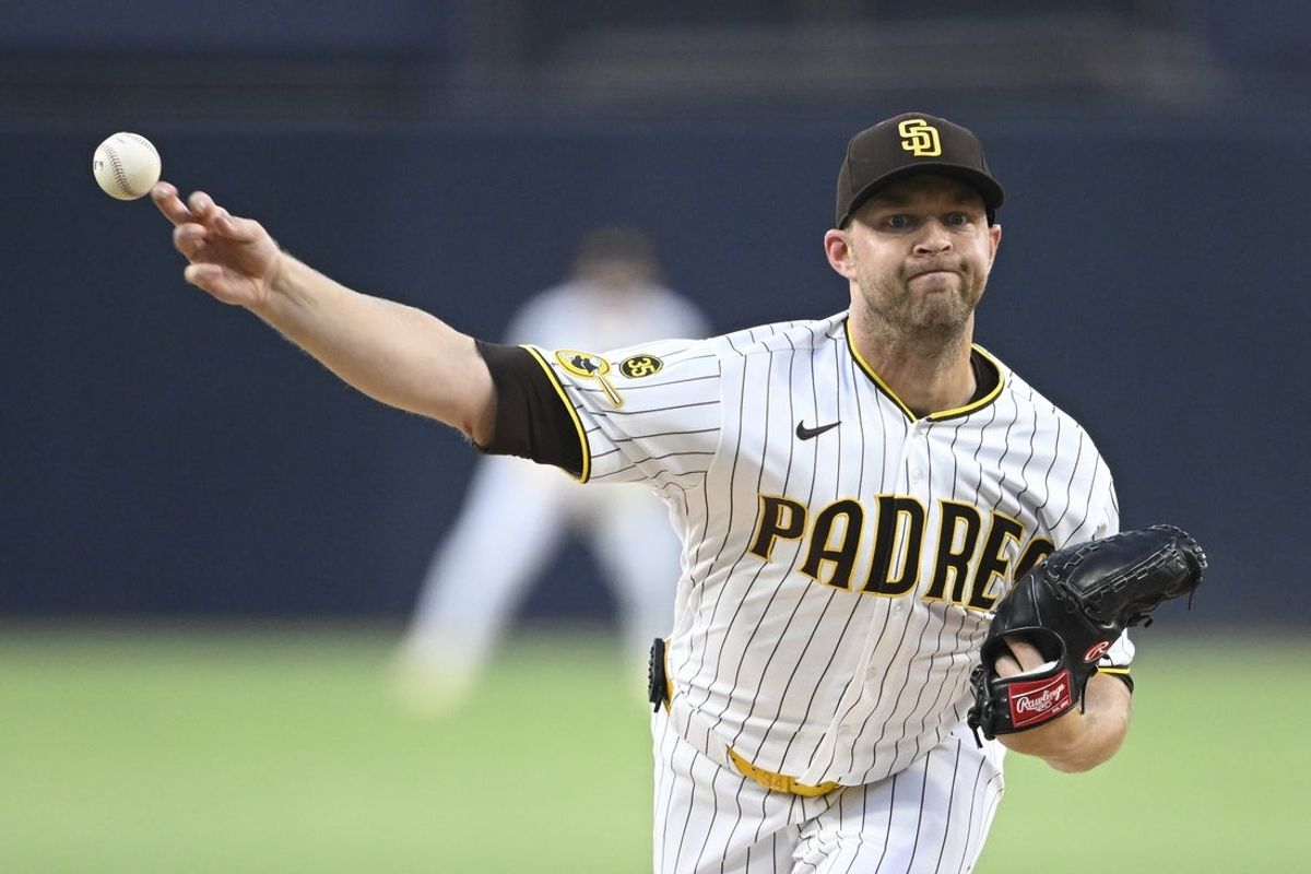 Aug 25, 2026; San Diego, California, USA;  San Diego Padres pitcher Michael King (34) delivers during the first inning against the Pittsburgh Pirates at Petco Park.  Mandatory Credit: Denis Poroy-Imagn Images
