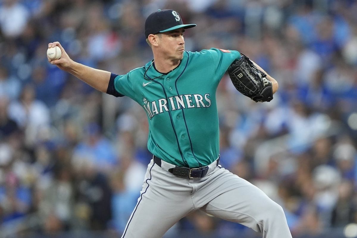 Aug 28, 2026; Toronto, Ontario, CAN;  Seattle Mariners starting pitcher Emerson Hancock (26) pitches to the Toronto Blue Jays during the first inning at Rogers Centre.  Mandatory Credit: John E. Sokolowski-Imagn Images