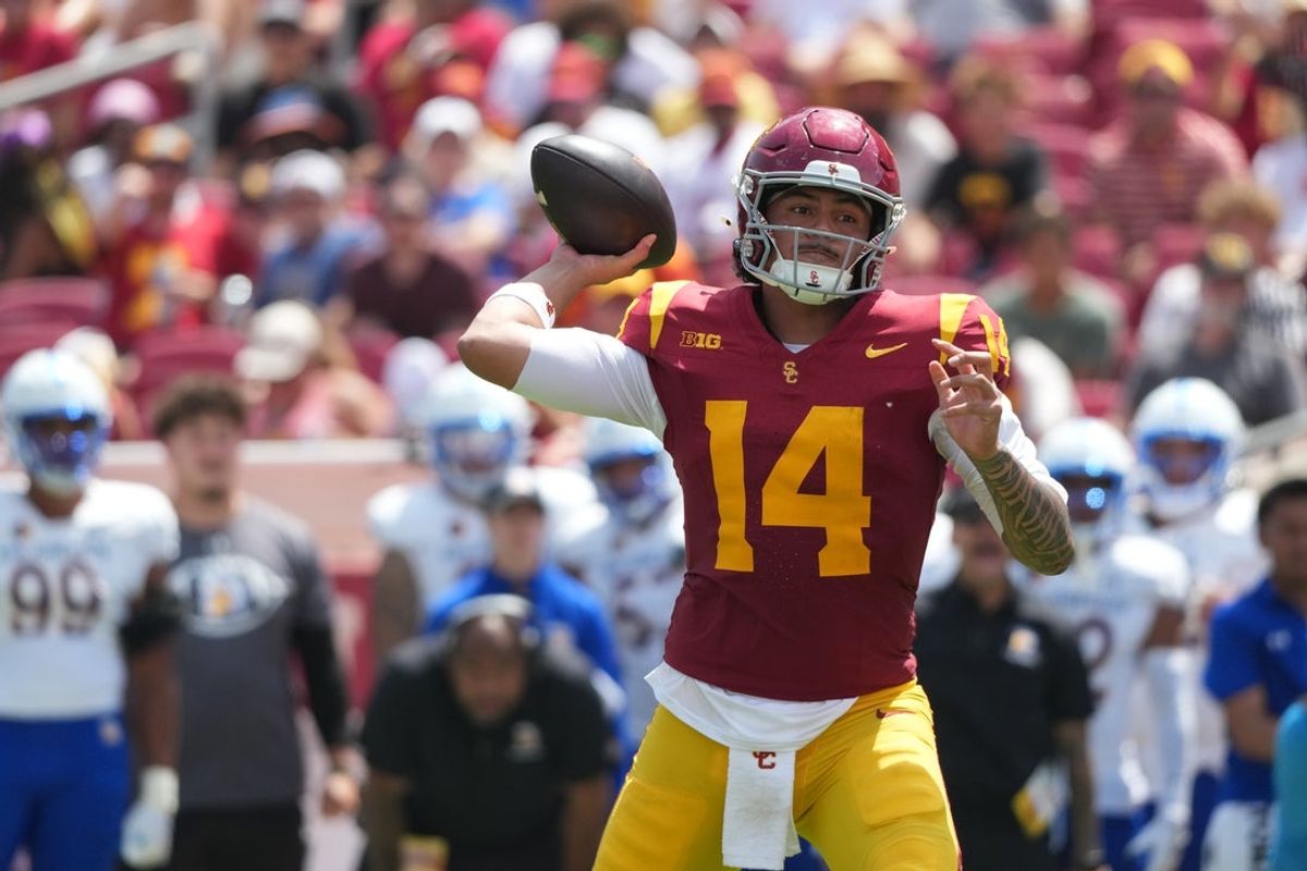 Aug 29, 2026; Los Angeles, California, USA;  Southern California quarterback Jayden Maiava (14) makes a pass during the third quarter against San Jose State at United Airlines Field at Los Angeles Memorial Coliseum.  Mandatory Credit: Kirby Lee-Imagn Images
