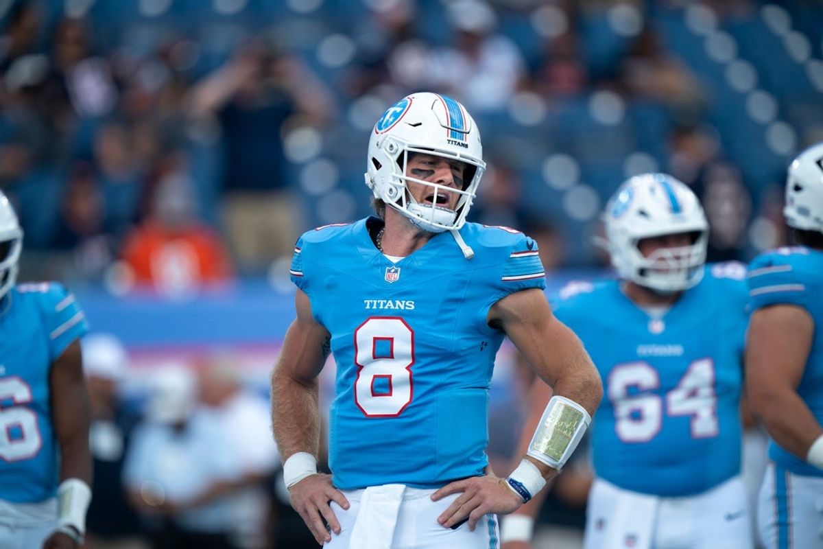 Tennessee quarterback Will Levis (8) runs drills with the offense before their preseason game against the Chicago Bears at Nissan Stadium Saturday, Aug. 29, 2026.