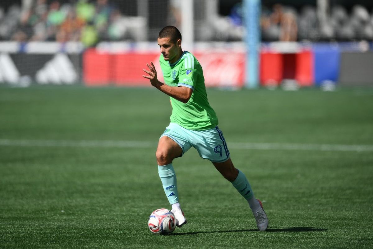 Aug 29, 2026; Seattle, Washington, USA; Seattle Sounders FC forward Dejan Joveljic (9) advances the ball against the Chicago Fire FC during the second half at Lumen Field. Mandatory Credit: Steven Bisig-Imagn Images