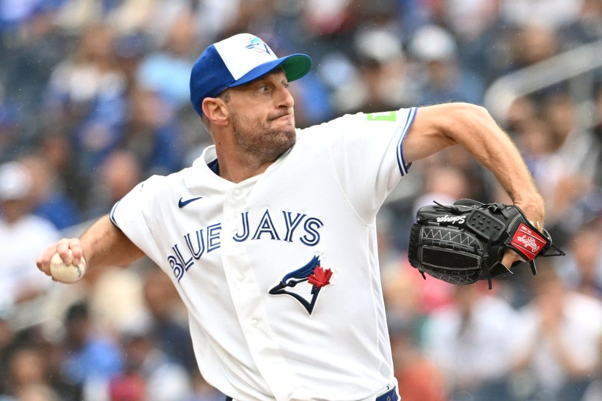Aug 30, 2026; Toronto, Ontario, CAN;  Toronto Blue Jays starting pitcher Max Scherzer (31) delivers a pitch against the Seattle Mariners in the first inning at Rogers Centre.  Mandatory Credit: Dan Hamilton-Imagn Images