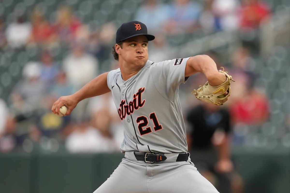 Aug 31, 2026; Minneapolis, Minnesota, USA;  Detroit Tigers starting pitcher Jackson Jobe (21) throws a pitch against the Minnesota Twins in the first inning at Target Field.  Mandatory Credit: Jesse Johnson-Imagn Images