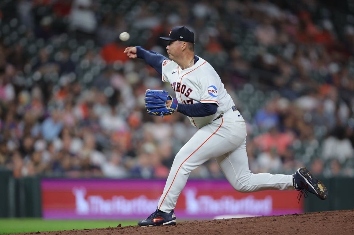 Sep 1, 2026; Houston, Texas, USA;  Houston Astros pitcher Kai-Wei Teng (17) pitches against the Chicago White Sox during the fifth inning at Daikin Park.  Mandatory Credit: Erik Williams-Imagn Images