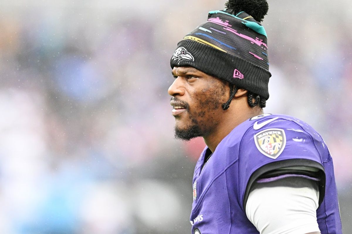 Oct 4, 2026; Baltimore, Maryland, USA;  Baltimore Ravens quarterback Lamar Jackson (8) sits on the bench after being removed from the game due to a possible injury during the third quarter against the Tennessee Titans at M&T Bank Stadium.  Mandatory Credit: Tommy Gilligan-Imagn Images