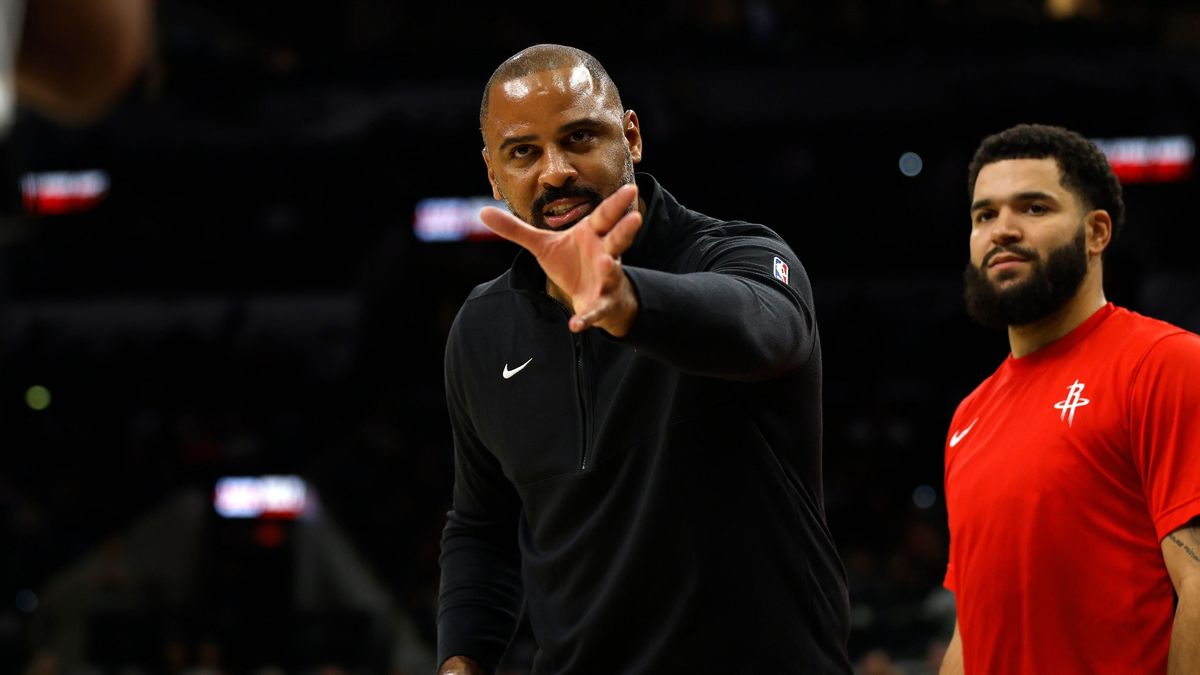 Ime Udoka (l.).