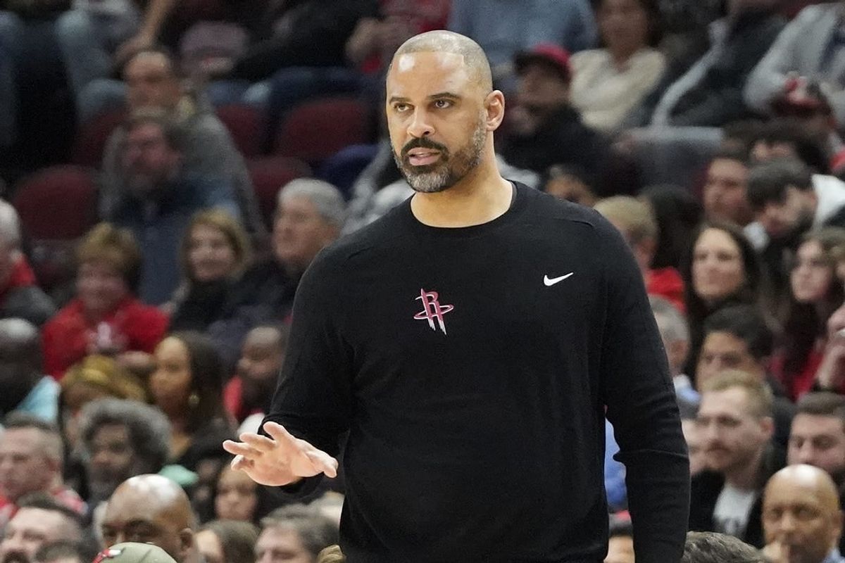 Jan 10, 2024; Chicago, Illinois, USA; Houston Rockets head coach Ime Udoka gestures to his team during the first quarter at United Center.