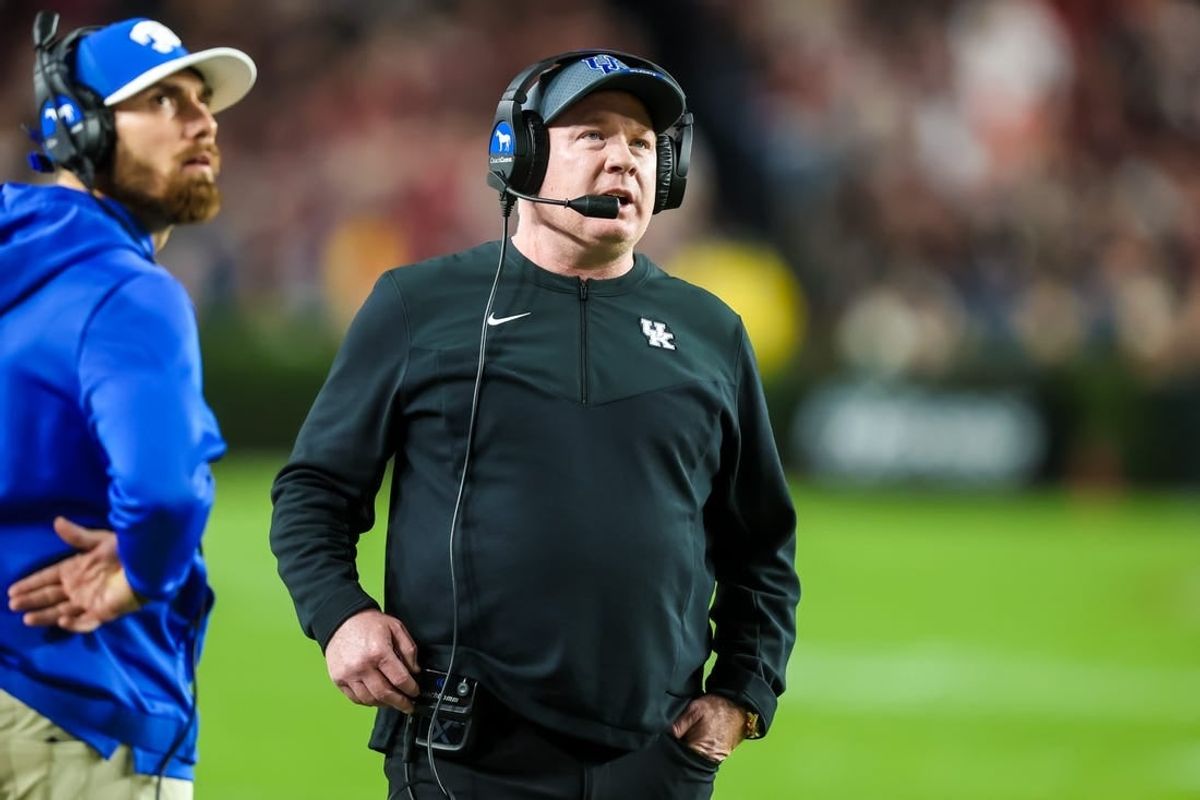 Nov 18, 2023; Columbia, South Carolina, USA; Kentucky Wildcats head coach Mark Stoops directs his team against the South Carolina Gamecocks in the first quarter at Williams-Brice Stadium.