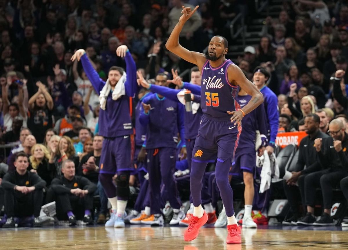 Dec 29, 2023; Phoenix, Arizona, USA; Phoenix Suns forward Kevin Durant (35) reacts against the Charlotte Hornets during the second half at Footprint Center.