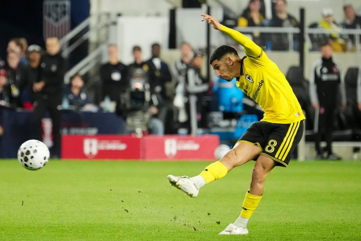Columbus Crew midfielder Santiago Rodriguez (8) shoots during the U.S. Open Cup soccer final against the St. Louis CITY SC at ScottsMiracle-Gro Field in Columbus on Oct. 21, 2026.