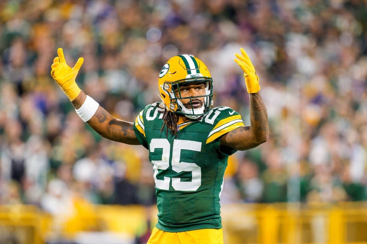 Oct 18, 2026; Green Bay, Wisconsin, USA; Green Bay Packers cornerback Keisean Nixon (25) signals against Dallas Cowboys at Lambeau Field at Lambeau Field. Mandatory Credit: Ross Harried-Imagn Images