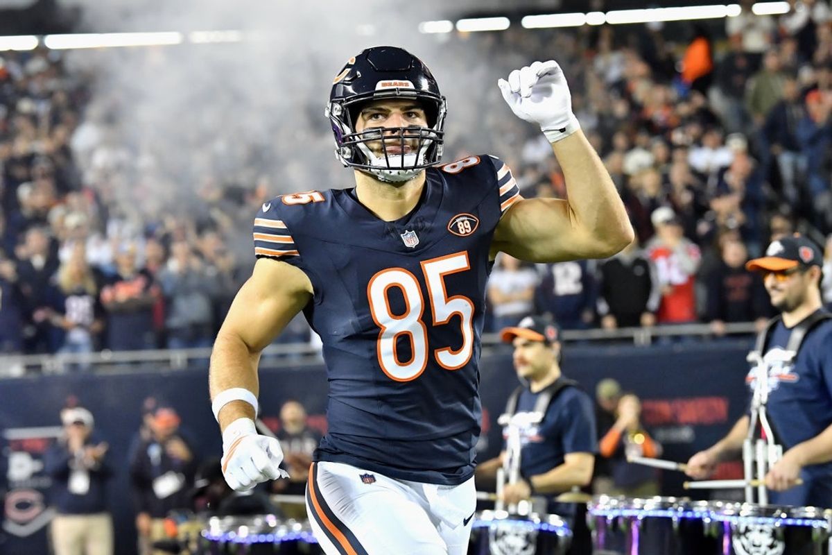Oct 22, 2026; Chicago, Illinois, USA;  Chicago Bears tight end Cole Kmet (85) takes the field prior to the game against the New England Patriots at Soldier Field.  Mandatory Credit: Patrick Gorski-Imagn Images