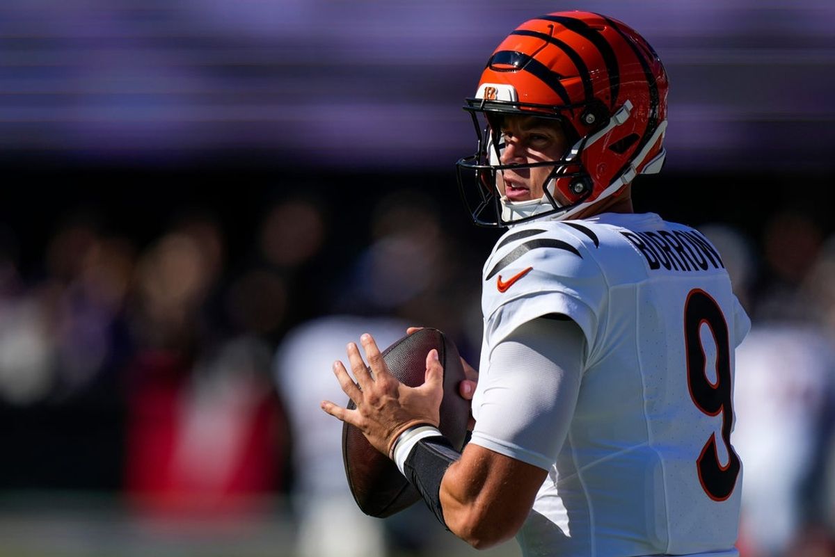 Cincinnati Bengals quarterback Joe Burrow (9) warms up before the first quarter of the NFL Week 7 game between the Baltimore Ravens and the Cincinnati Bengals at M&T Bank Stadium in Baltimore on Sunday, Oct. 25, 2026. The Ravens led 13-0 at halftime.