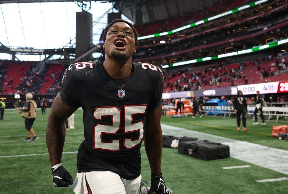 Oct 25, 2026; Atlanta, Georgia, USA;  Atlanta Falcons running back Khalil Herbert (25) walks off the field after their game against the San Francisco 49ers at Mercedes-Benz Stadium.  Mandatory Credit: Brett Davis-Imagn Images