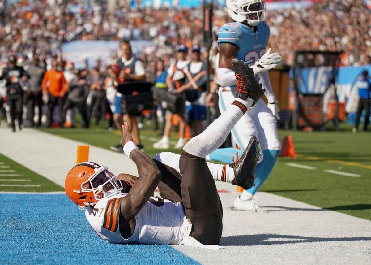 Cleveland Browns quarterback Deshaun Watson (4) celebrates his touchdown during the fourth quarter against the Tennessee Titans at Nissan Stadium in Nashville, Tenn., Sunday, Oct. 25, 2026.