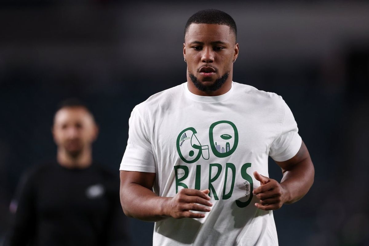 Oct 26, 2026; Philadelphia, Pennsylvania, USA;  Philadelphia Eagles running back Saquon Barkley (26) warms up before the game against the Dallas Cowboys at Lincoln Financial Field.  Mandatory Credit: Bill Streicher-Imagn Images