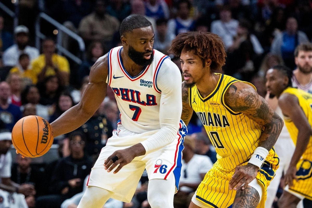 Oct 28, 2026; Indianapolis, Indiana, USA;  Philadelphia 76ers guard Jaylen Brown (7) dribbles the ball while  Indiana Pacers guard Kelly Oubre Jr. (10) defends in the first half at Gainbridge Fieldhouse.  Mandatory Credit: Trevor Ruszkowski-Imagn Images