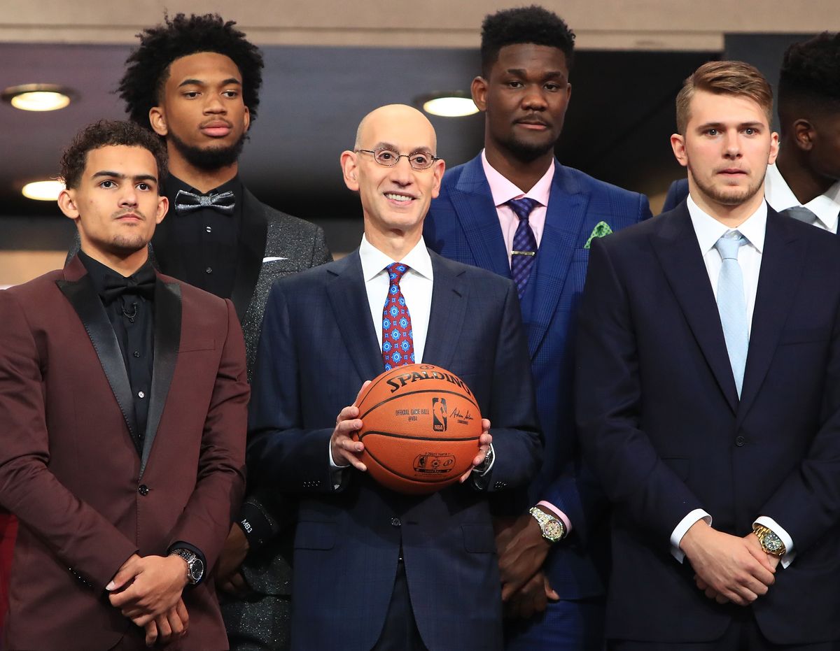 NBA Commissioner Adam Silver with the class of 2018.