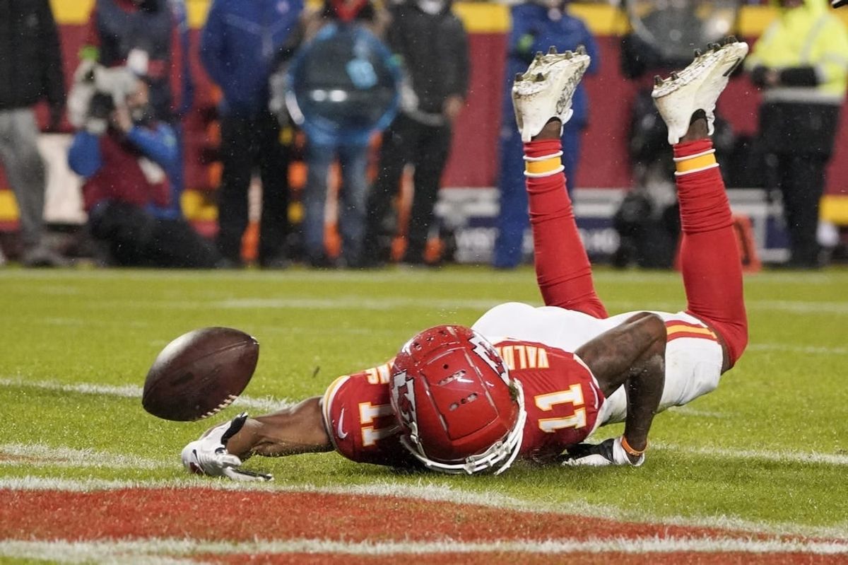 Nov 20, 2023; Kansas City, Missouri, USA; Kansas City Chiefs wide receiver Marquez Valdes-Scantling (11) drops a pass against the Philadelphia Eagles during the second half at GEHA Field at Arrowhead Stadium.