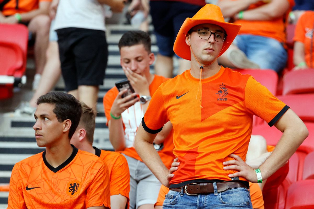 Dutch fans are sad.