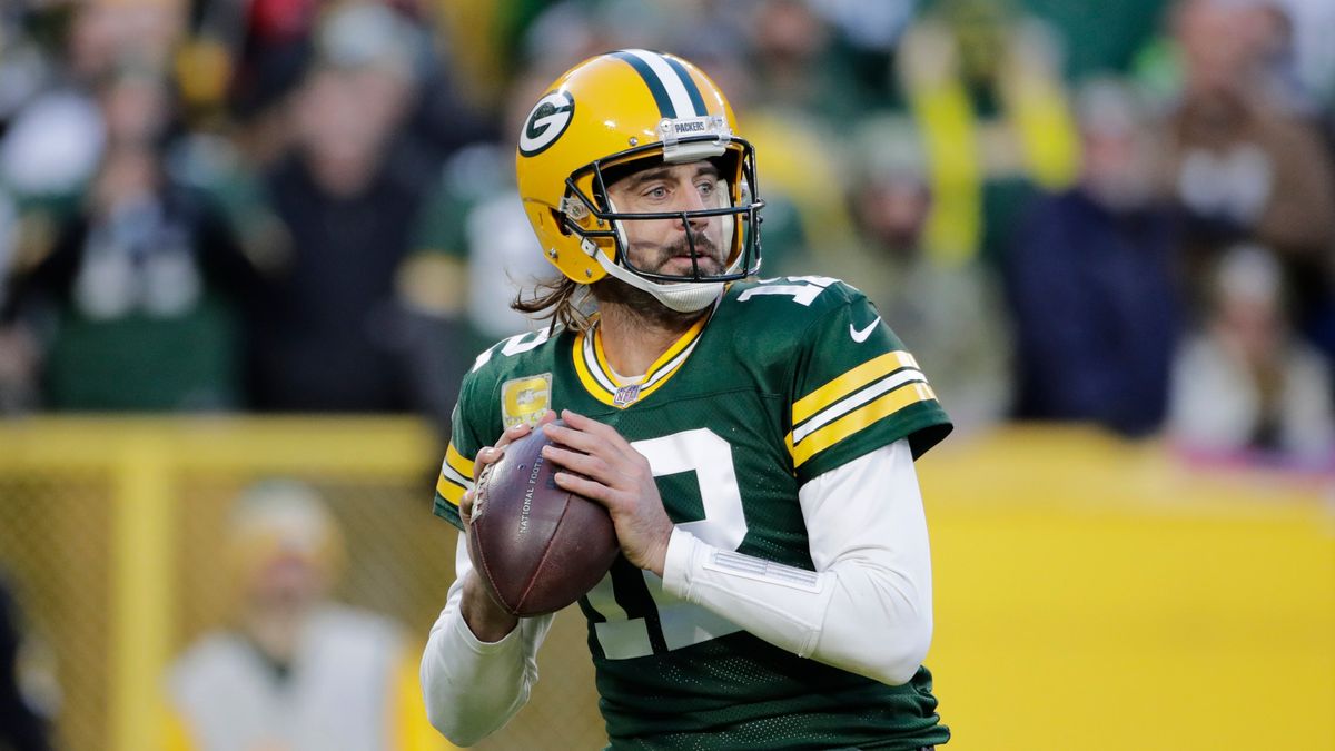 Welcome to Minnesota, where two vocally unvaccinated quarterbacks will face off.