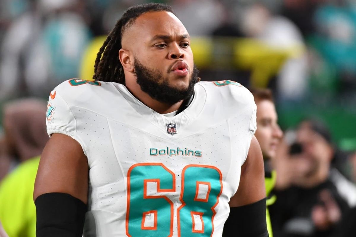 Oct 22, 2023; Philadelphia, Pennsylvania, USA; Miami Dolphins offensive tackle Robert Hunt (68) against the Philadelphia Eagles at Lincoln Financial Field.