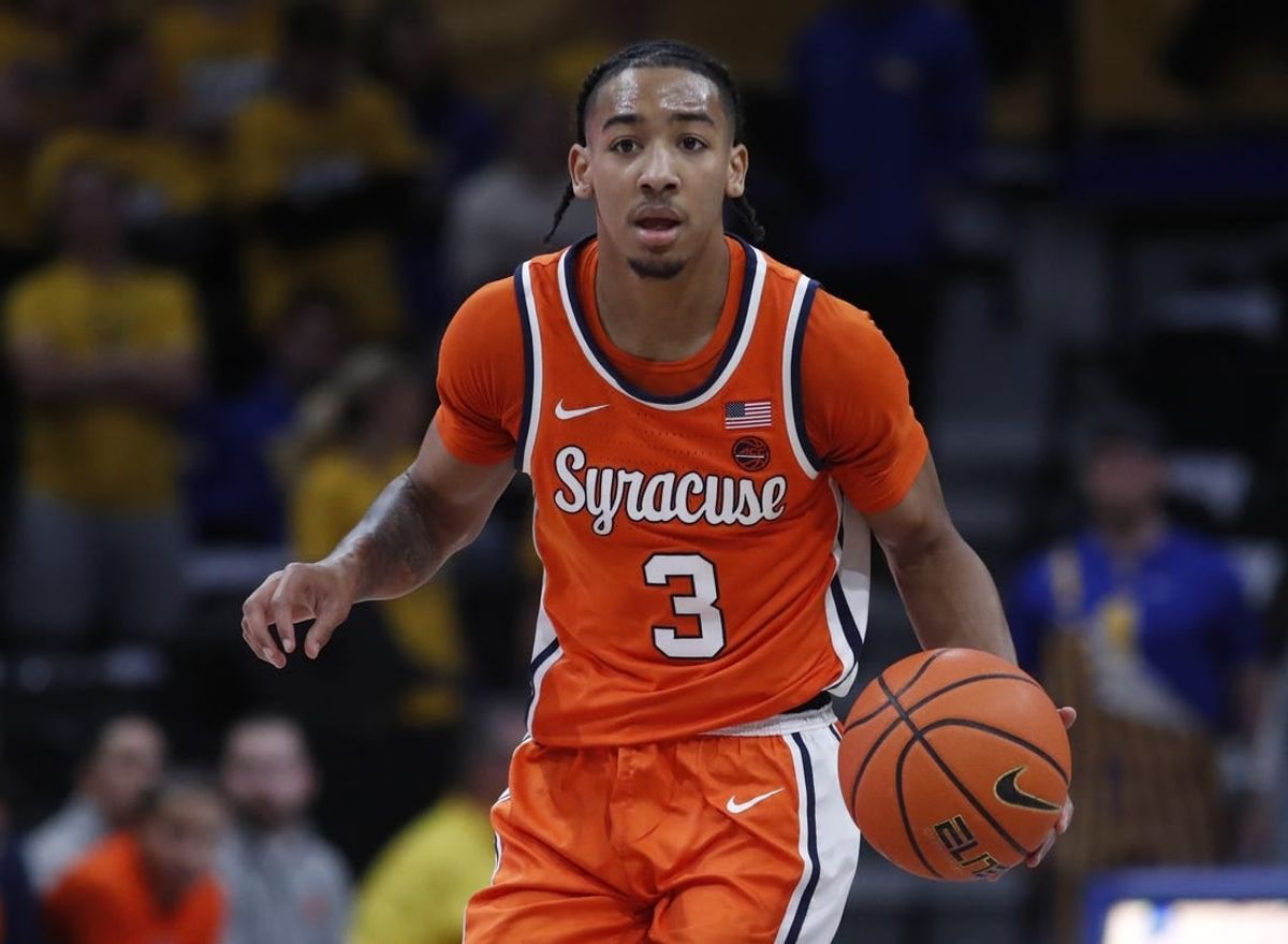Jan 16, 2024; Pittsburgh, Pennsylvania, USA; Syracuse Orange guard Judah Mintz (3) brings the ball up court against the Pittsburgh Panthers during the first half at the Petersen Events Center.