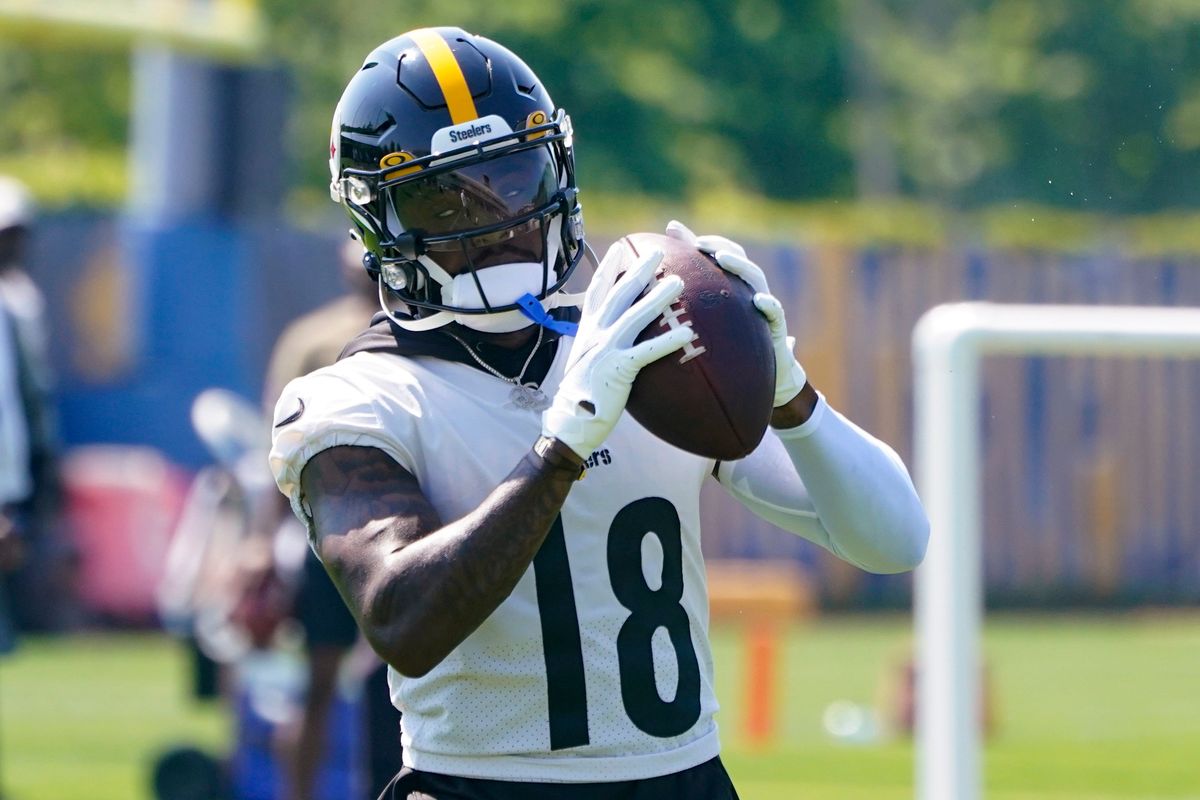 Diontae Johnson’s new contract extension doesn’t do his production justice.