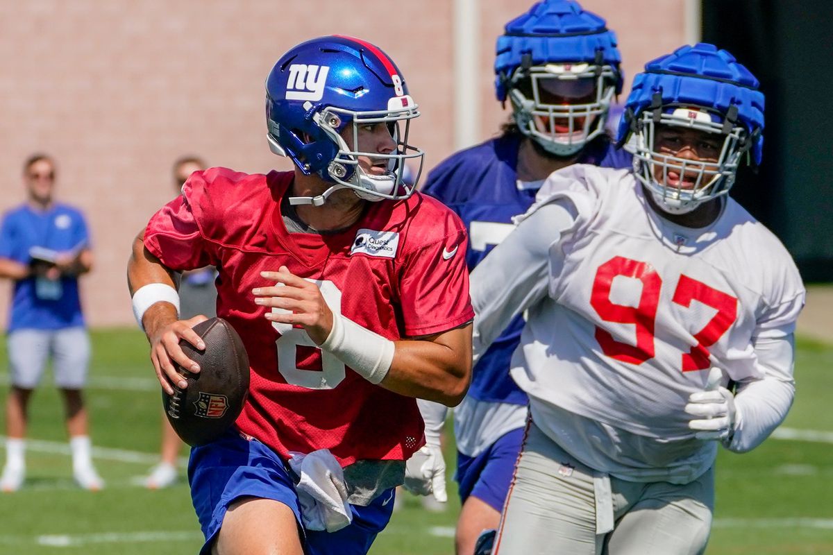 Danny Dimes is a few bucks short of Josh Allen.
