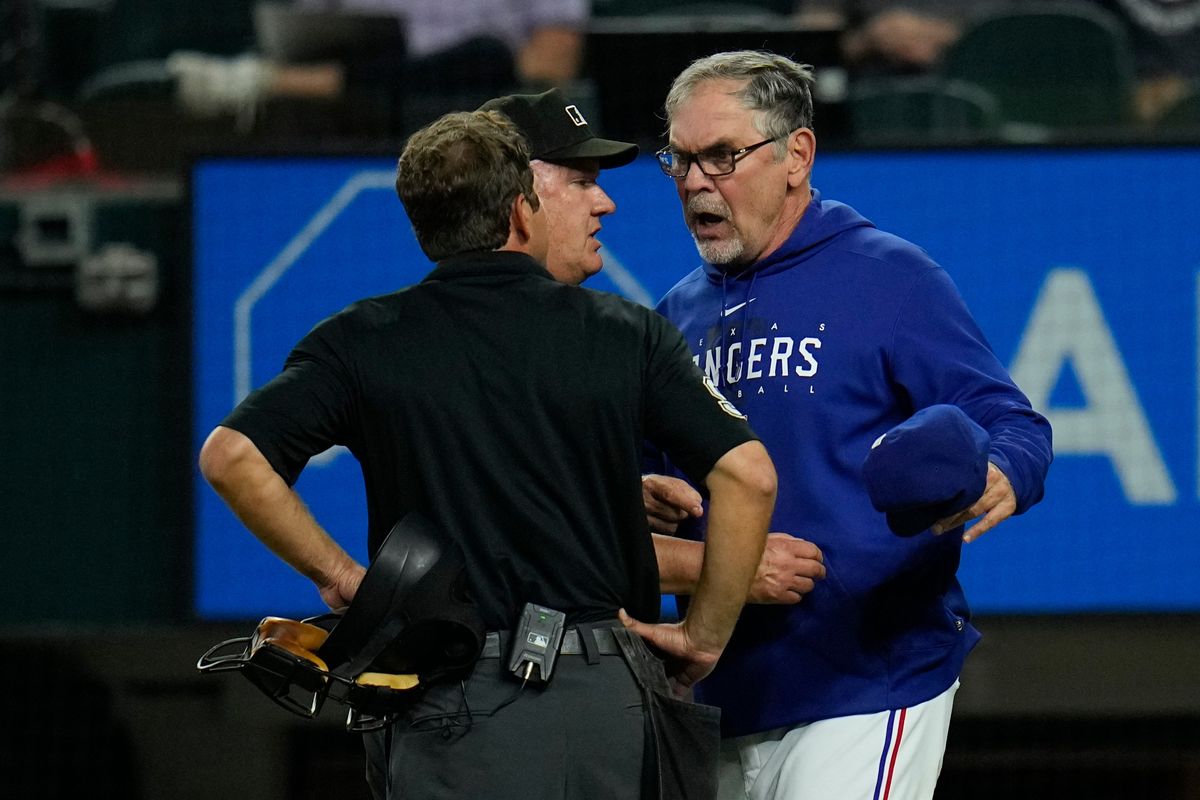Bruce Bochy was one of several managers who felt the wrath of the umpire Tuesday night.