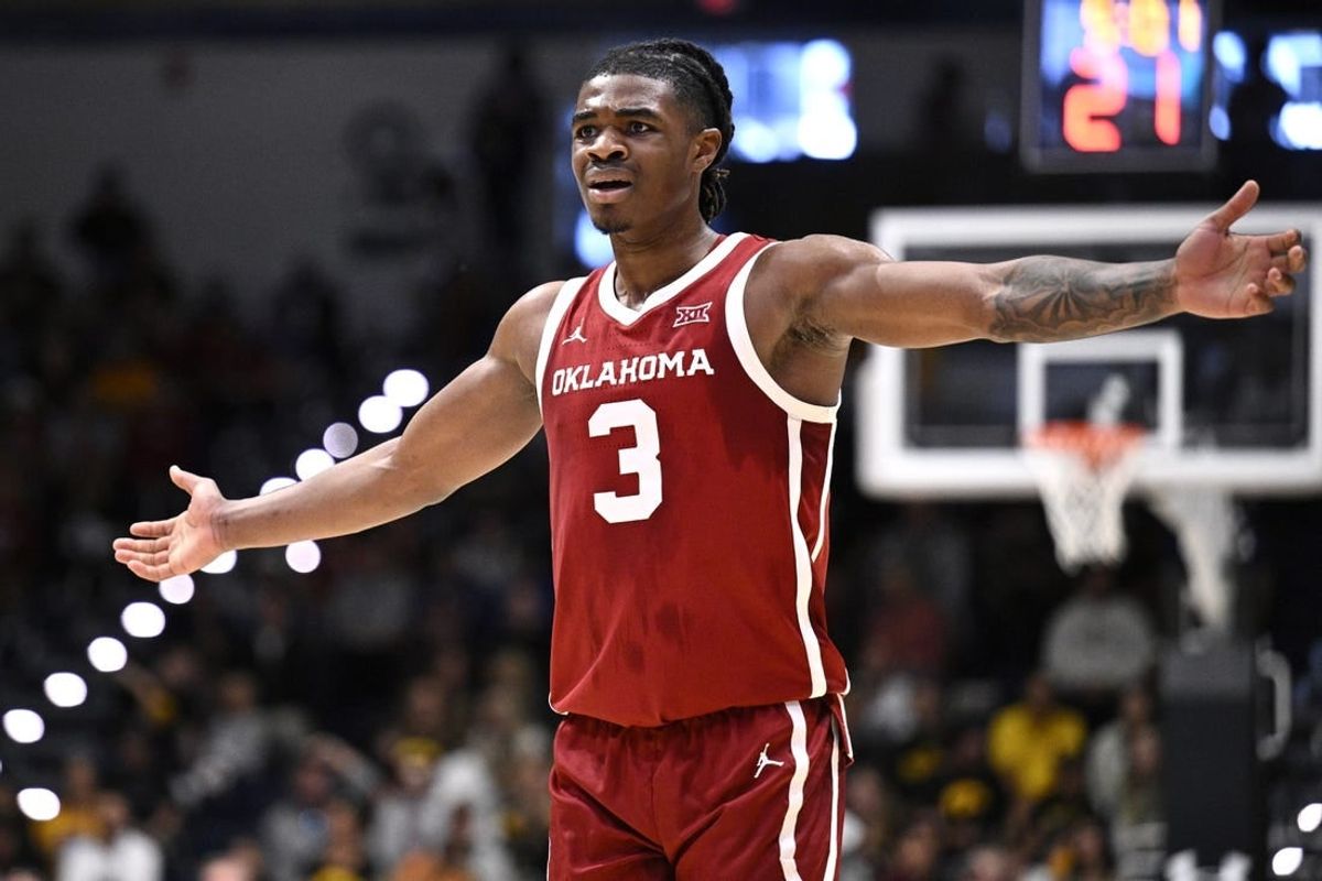 Nov 23, 2023; La Jolla, California, USA; Oklahoma Sooners guard Otega Oweh (3) reacts during the first half against the Iowa Hawkeyes at LionTree Arena.
