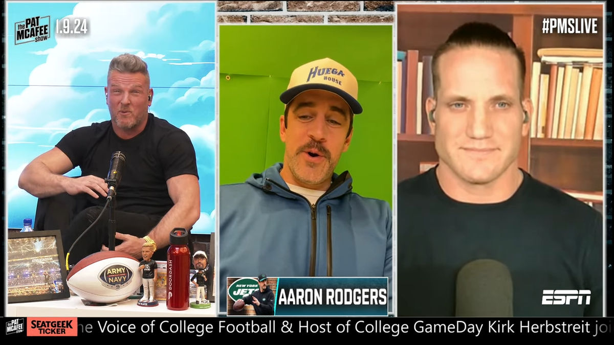 Aaron Rodgers hace su aparición pagada semanalmente en Pat McAfee Show