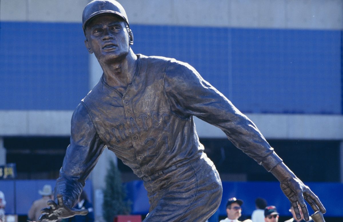Statue of Roberto Clemente in Pittsburgh.