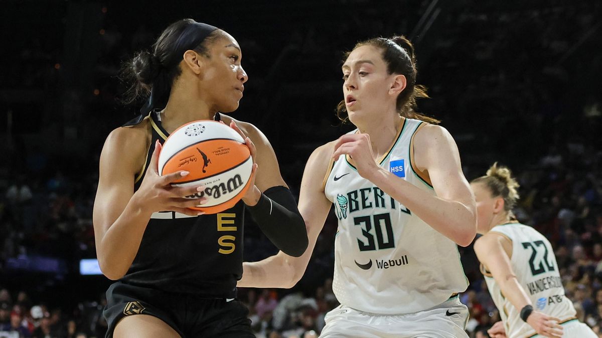 Whenever A’ja Wilson (left) and Breanna Stewart (right) meet, it’s always interesting.