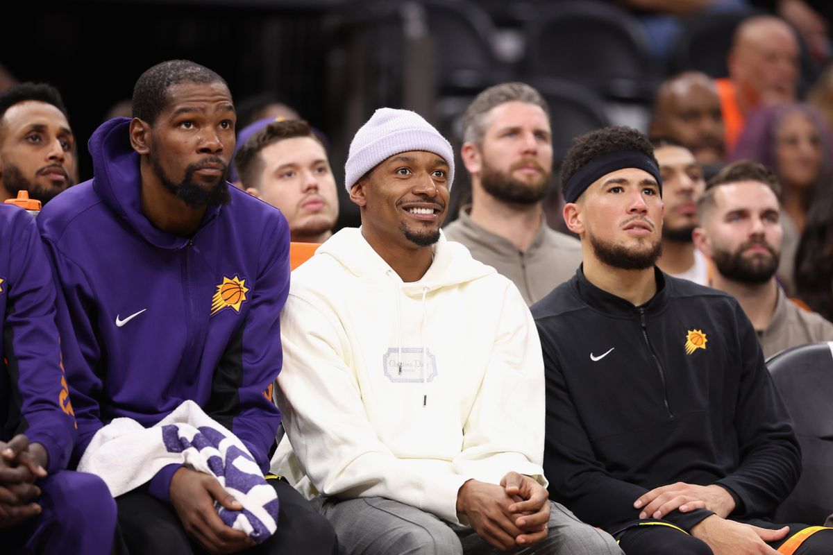 Kevin Durant (l.), Bradley Beal and Devin Booker (r.).