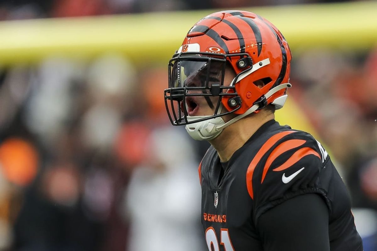 Jan 7, 2024; Cincinnati, Ohio, USA; Cincinnati Bengals defensive end Trey Hendrickson (91) runs onto the field before the game against the Cleveland Browns at Paycor Stadium.