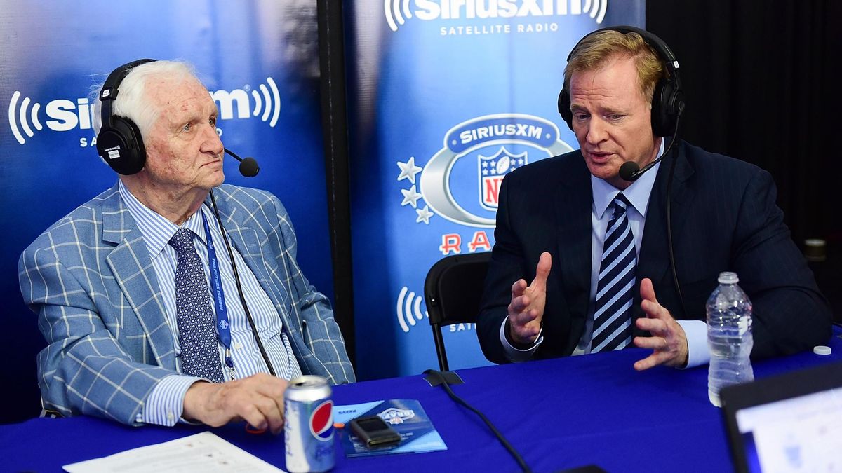 Gil Grandt, left with Roger Goodell.