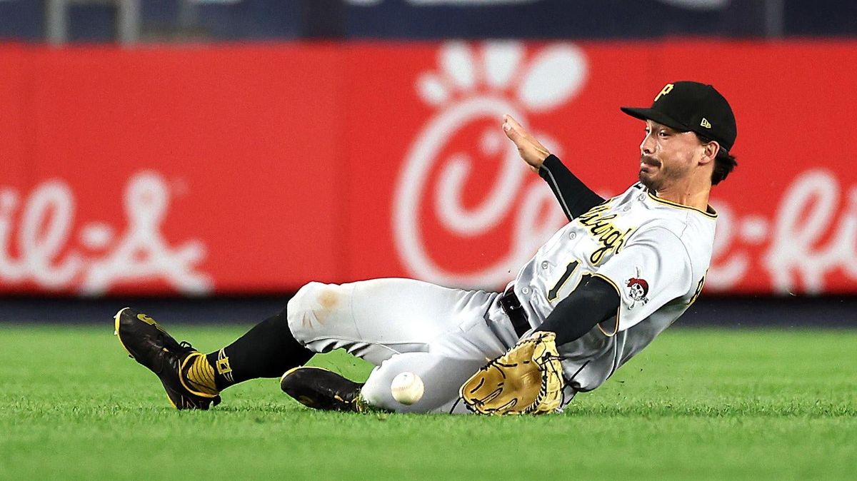 Bryan Reynolds wants out of Pittsburgh.