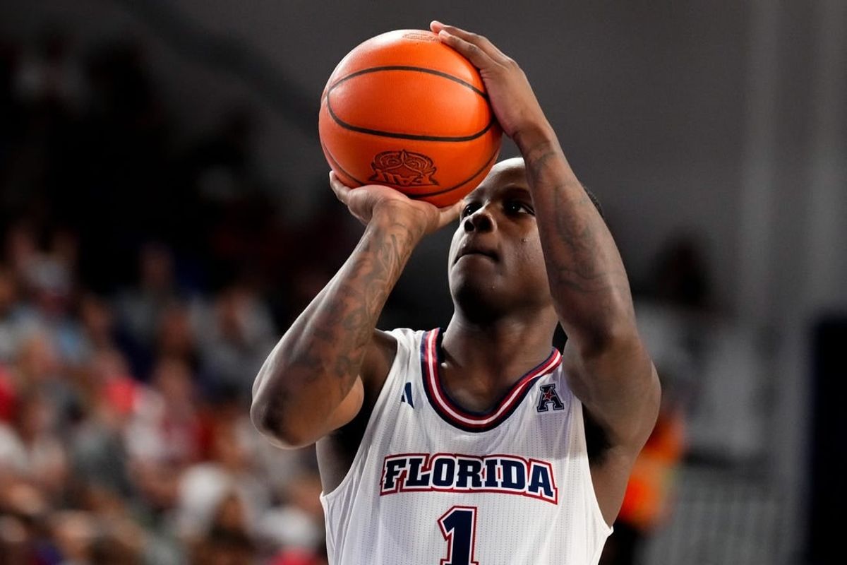 Nov 18, 2023; Boca Raton, Florida, USA; Florida Atlantic Owls guard Johnell Davis (1) takes a free throw against the Bryant University Bulldogs during the first half at Eleanor R. Baldwin Arena.